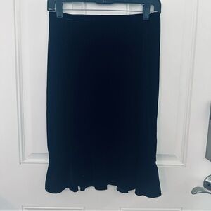Chesley Skirt M | Black Velvet Ruffle Hem Pull-On Y2K